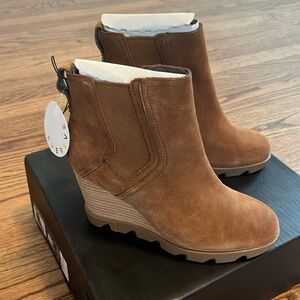 Sorel Brown Wedge Booties - New with tags! Size 6.5!